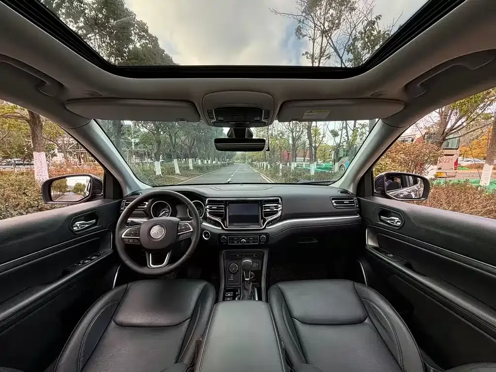 Jeep Grand Commander 2022 из CN, фото 7