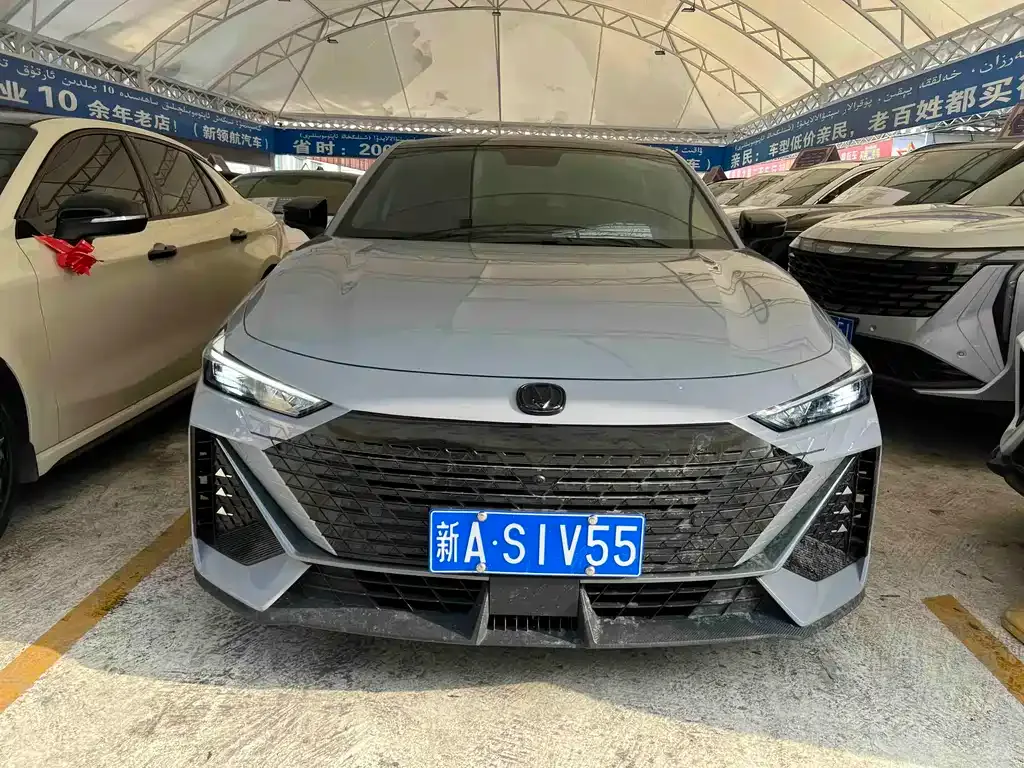 Changan UNI-V 2023 из CN, фото 2