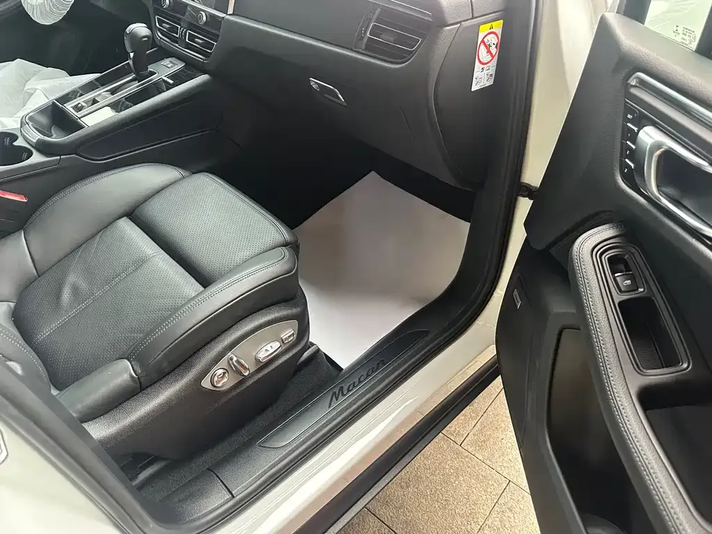 Porsche Macan 2021 из CN, фото 3