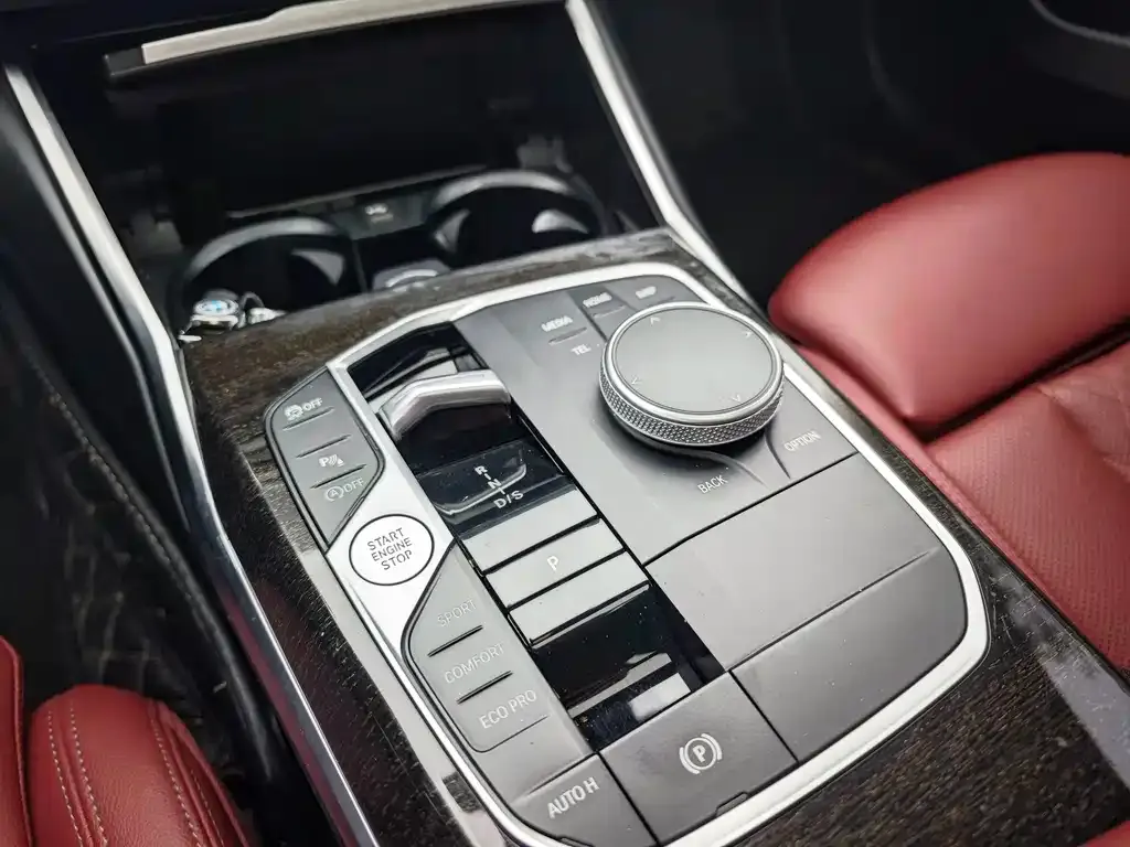 BMW 3 Series 2022 из CN, фото 7