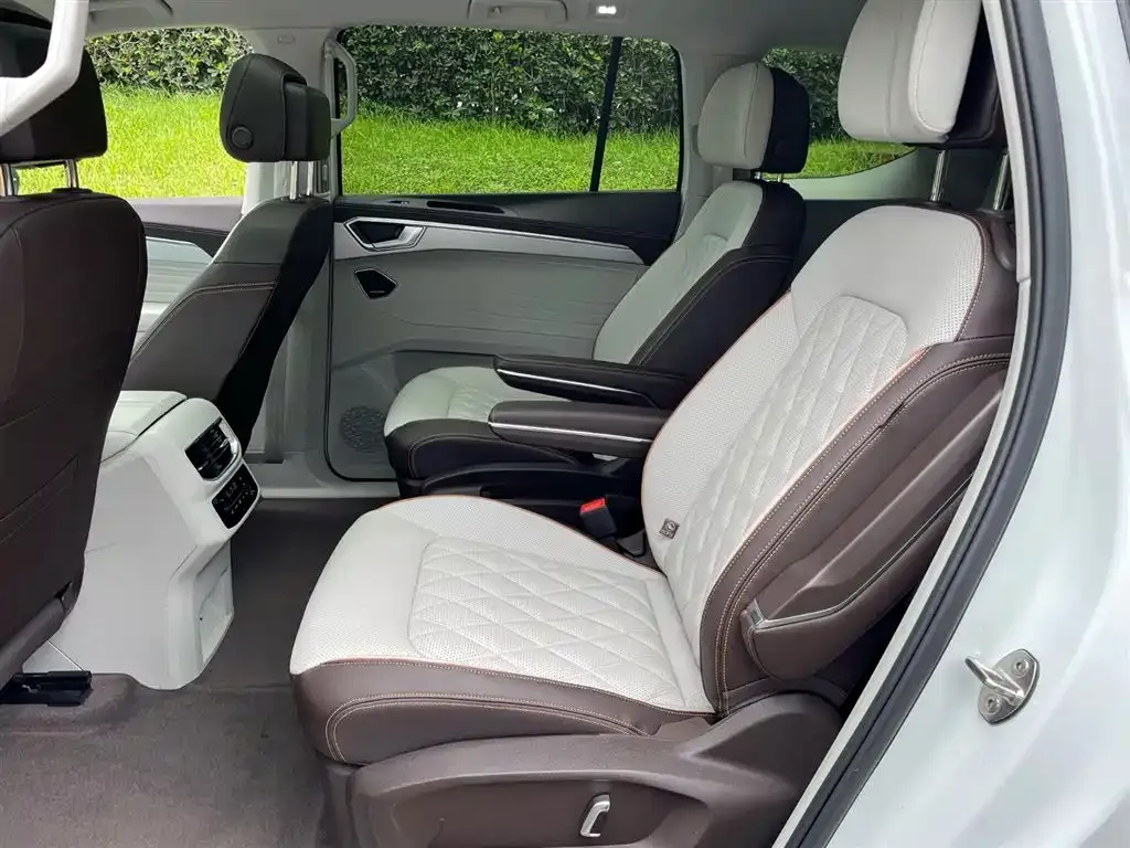 Volkswagen Talagon 2023 из CN, фото 9