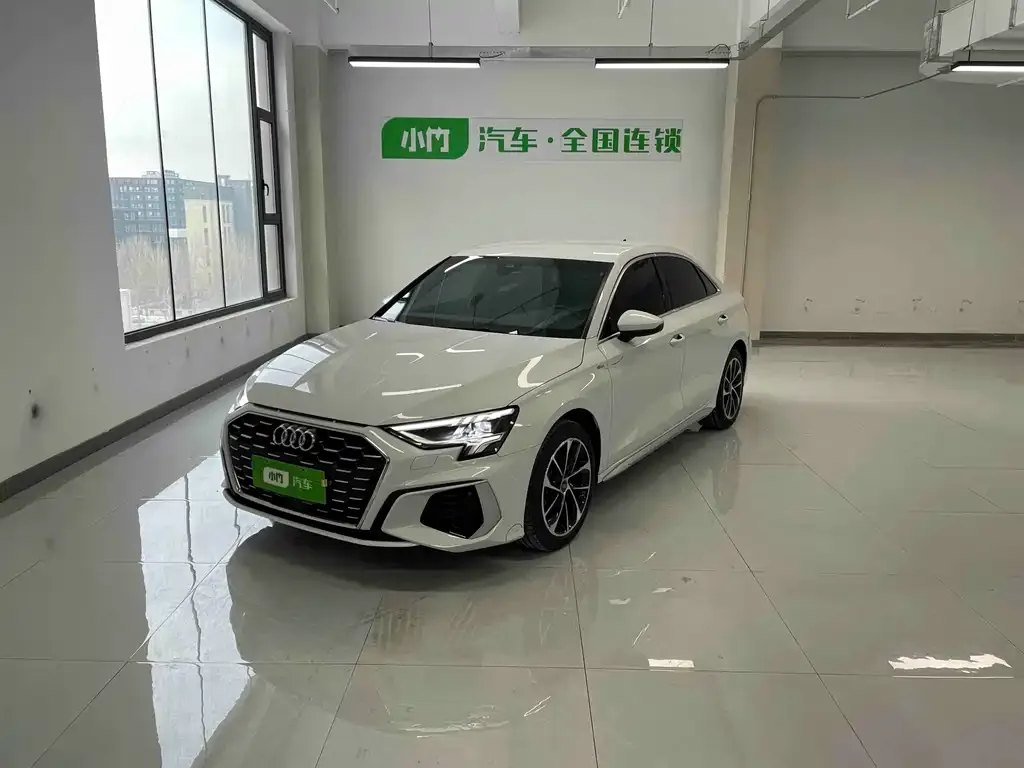 Audi A3 2023 из CN, фото 1