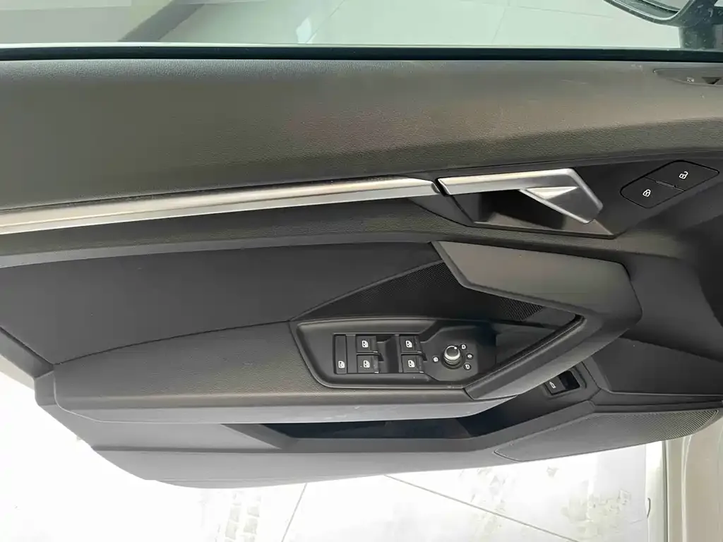 Audi A3 2023 из CN, фото 8