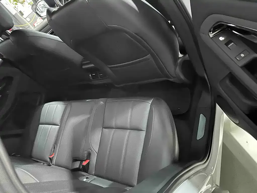 Land Rover Evoque 2021 из CN, фото 10