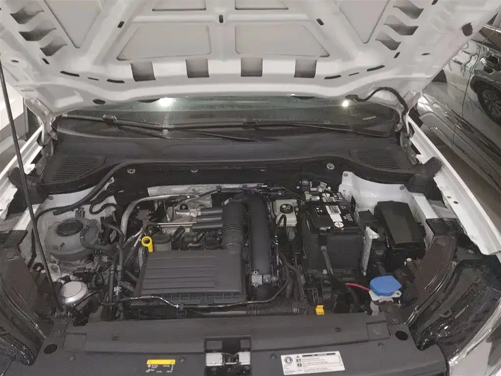 Volkswagen Tharu — фото 10