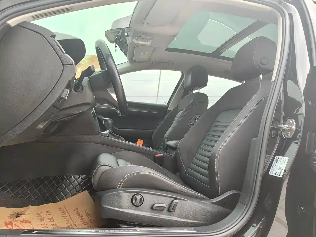 Volkswagen Magotan 2021 из CN, фото 2