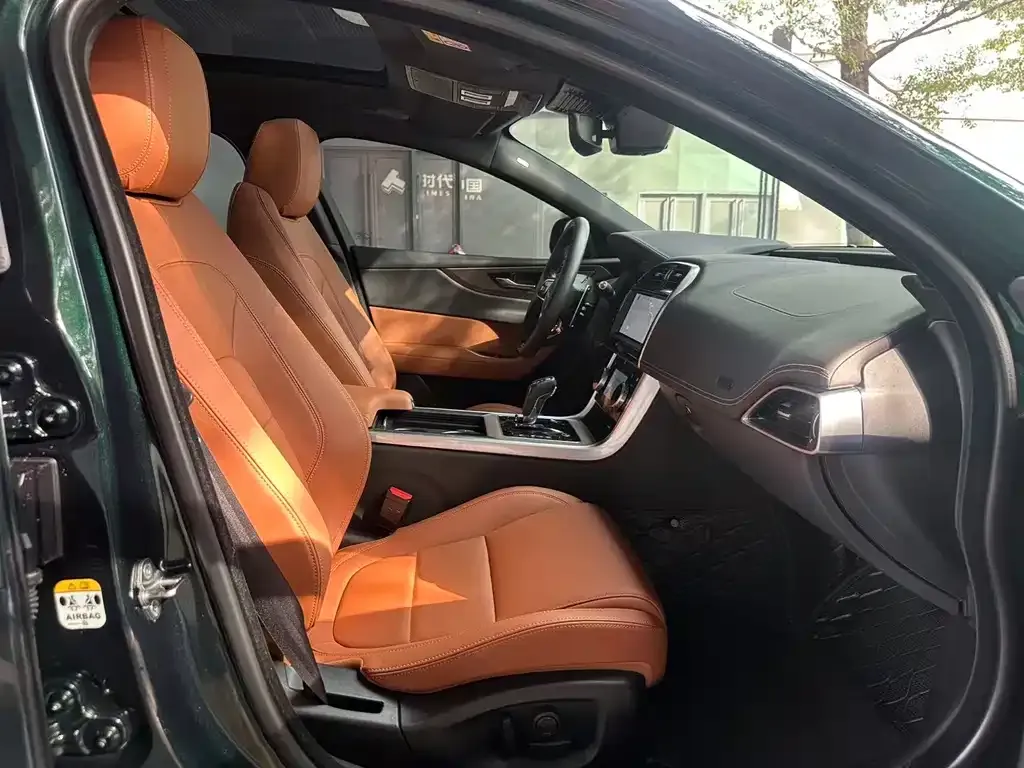 Jaguar XEL 2024 из CN, фото 7