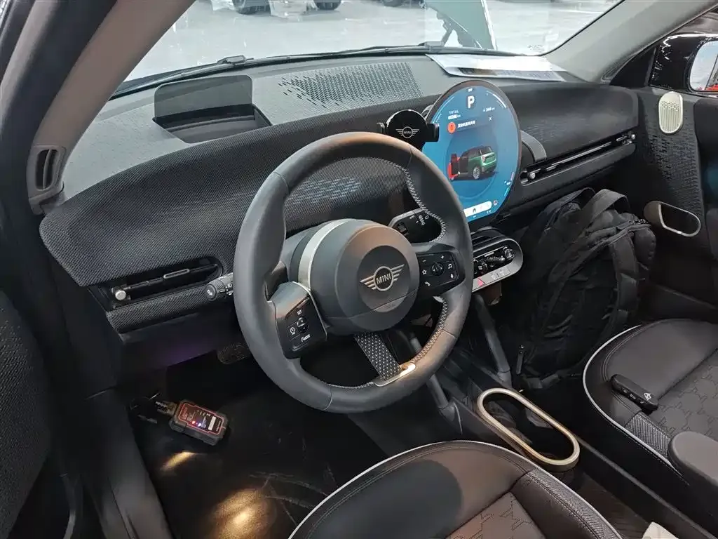 MINI Cooper EV 2024 из CN, фото 3