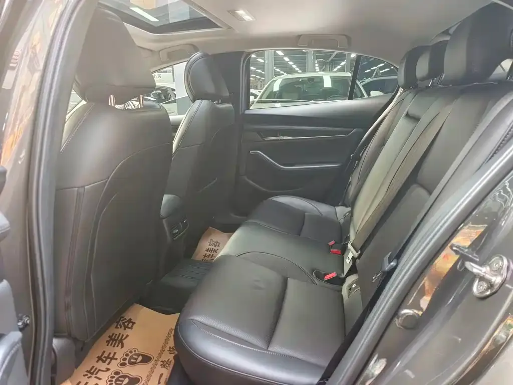 Mazda 3 Axela 2021 из CN, фото 6