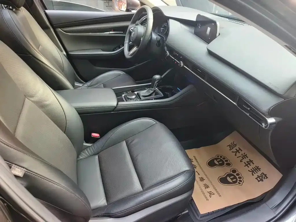 Mazda 3 Axela 2021 из CN, фото 5