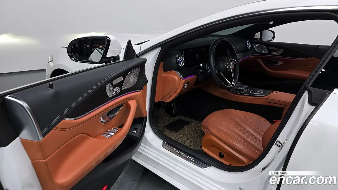 Mercedes-Benz CLS-Class — фото 10