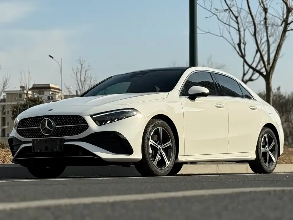 Mercedes-Benz A-Class — фото 10