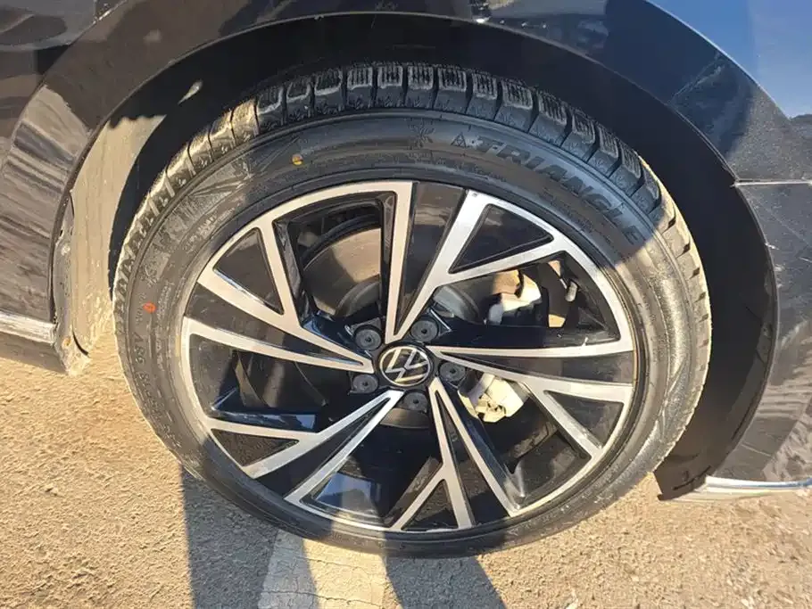 Volkswagen Magotan 2022 из CN, фото 4