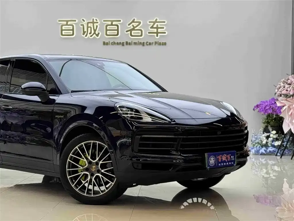 Porsche Cayenne Hybrid 2022 из CN, фото 2