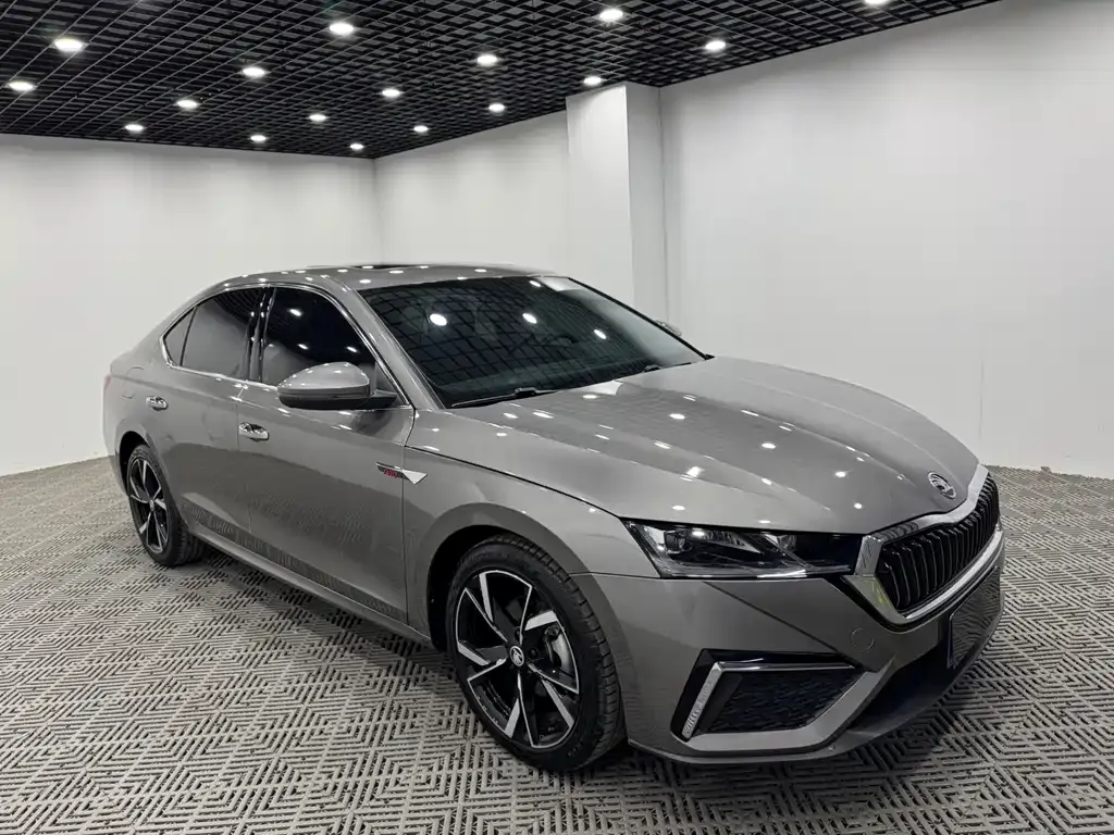 Skoda Octavia 2022 из CN, фото 1
