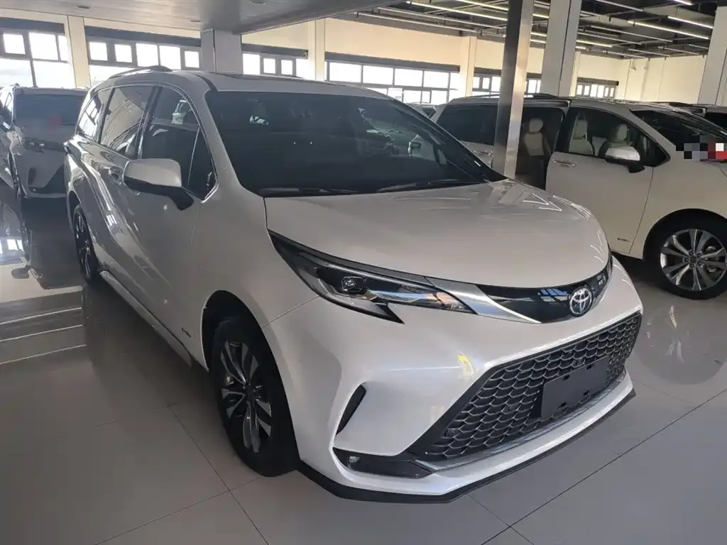 Toyota Granvia 2025 из CN, фото 9