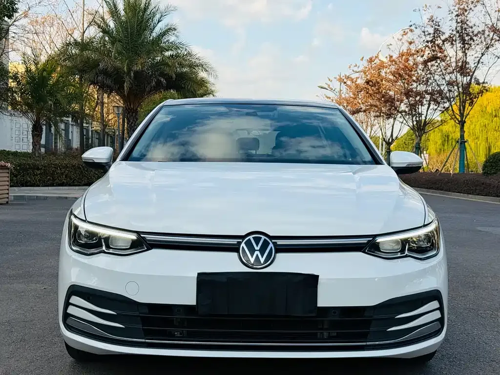 Volkswagen Golf 2022 из CN, фото 2