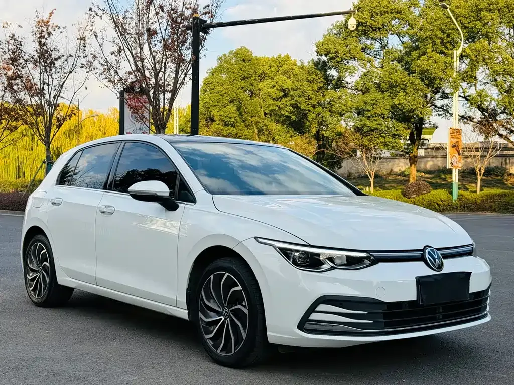 Volkswagen Golf 2022 из CN, фото 3