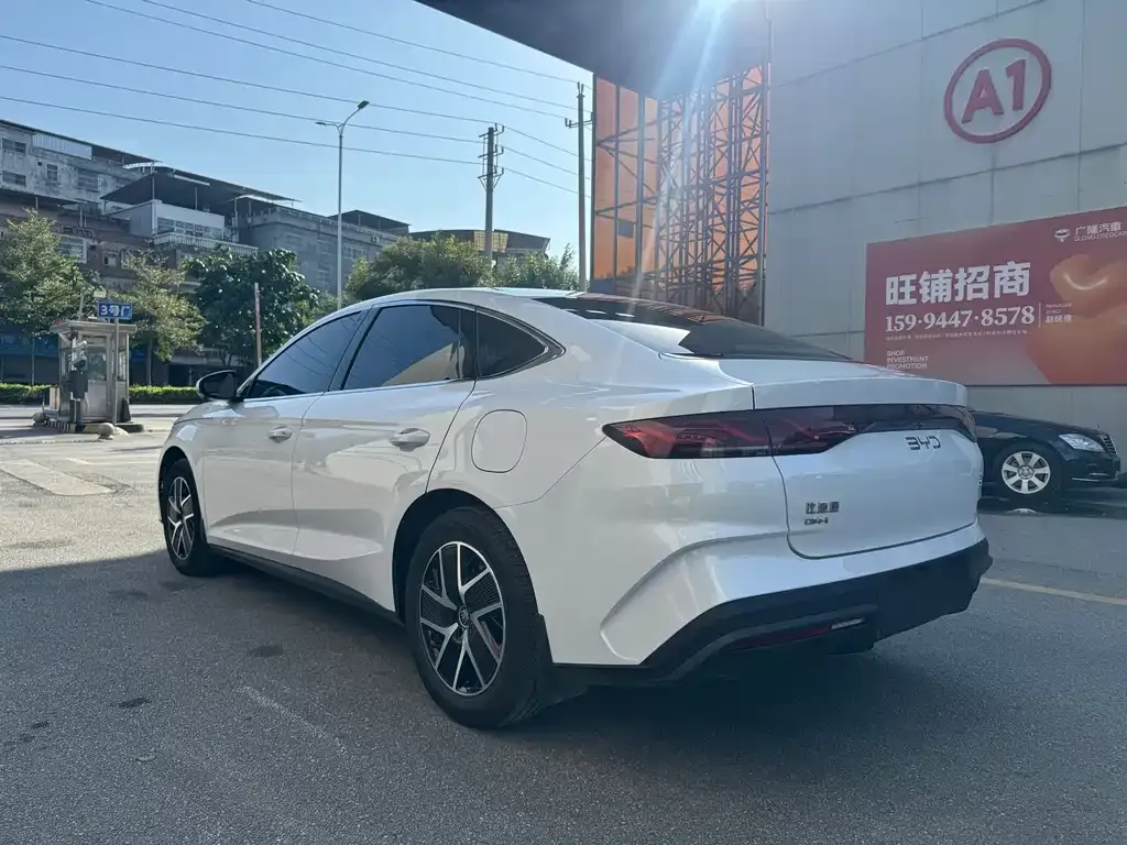 BYD Qin L — фото 7