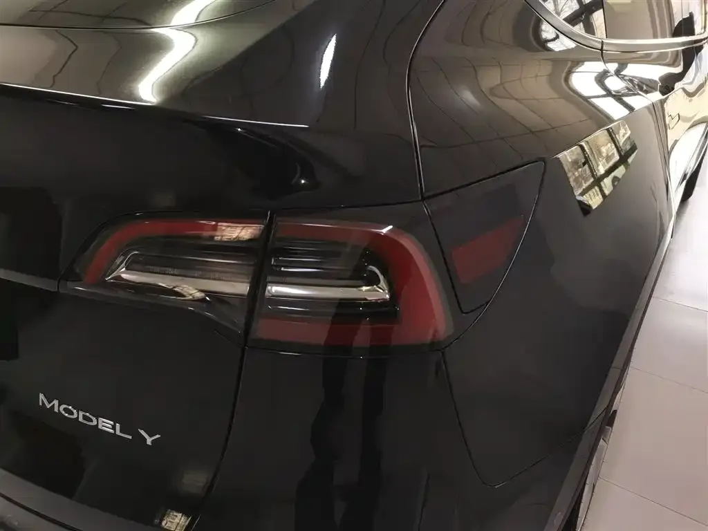 Tesla Model Y 2023 из CN, фото 5