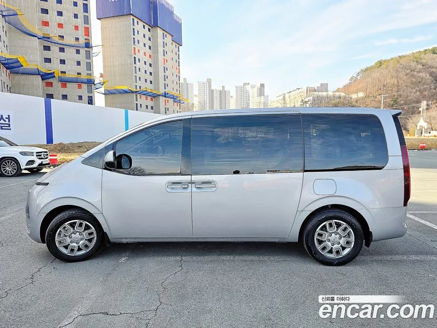 Hyundai Staria 2023 из KR, фото 10