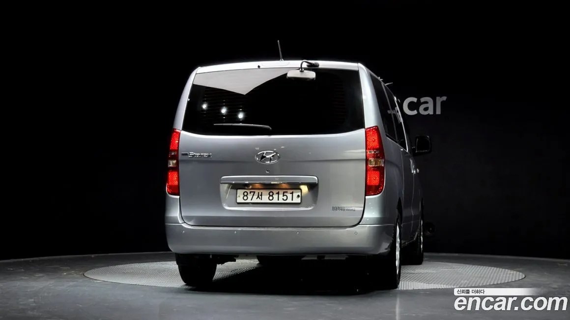 Hyundai Starex — фото 2