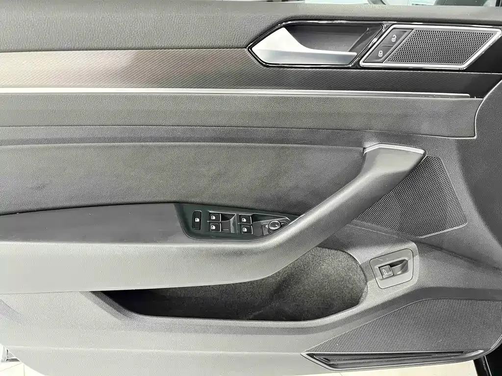 Volkswagen Magotan 2022 из CN, фото 10