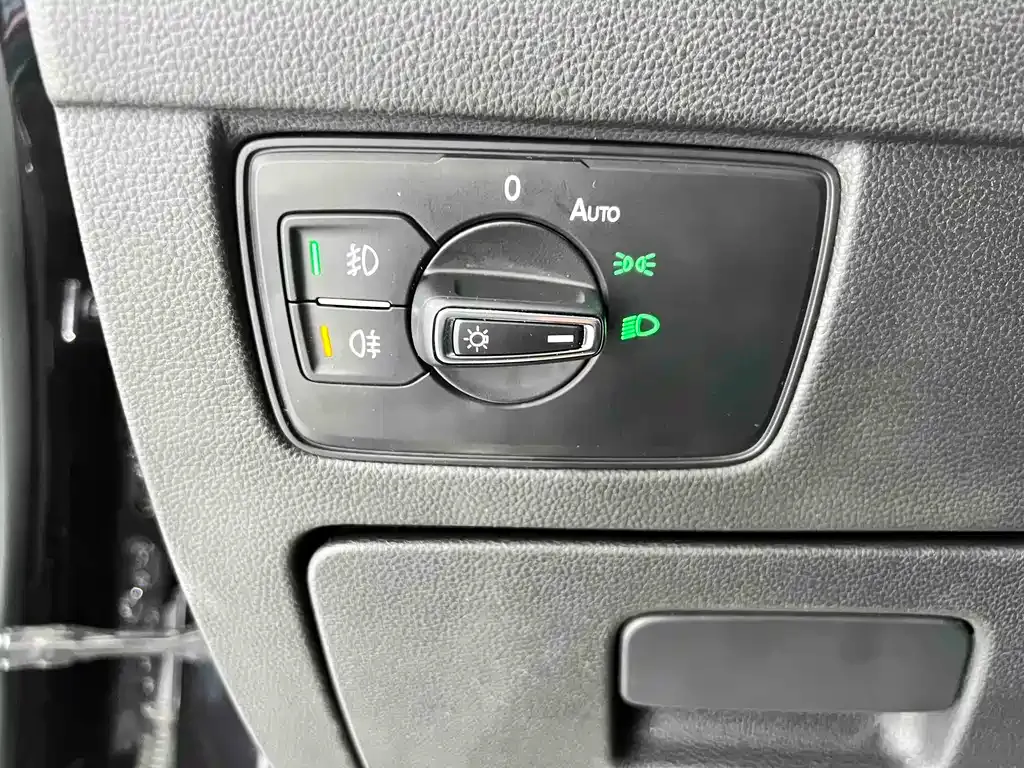 Volkswagen Magotan 2022 из CN, фото 9