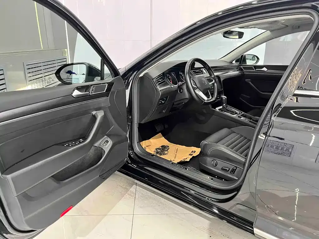 Volkswagen Magotan 2022 из CN, фото 8