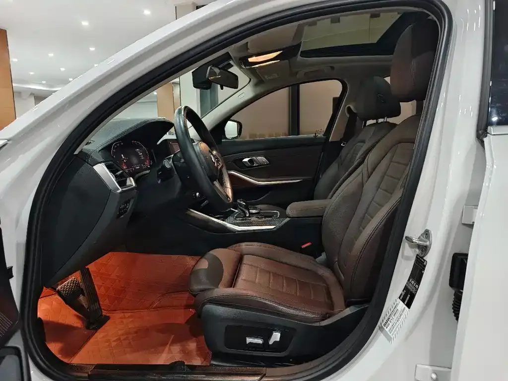 BMW 3 Series 2021 из CN, фото 5