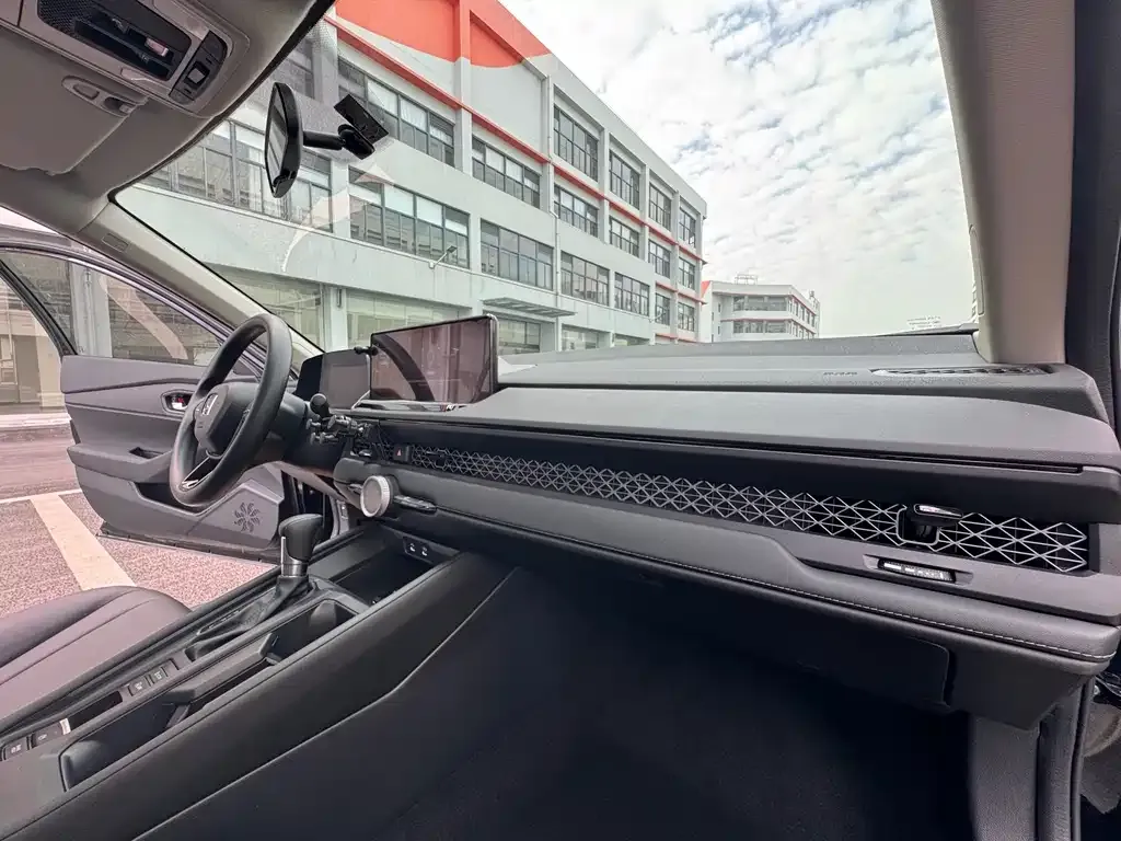 Honda Accord 2025 из CN, фото 10