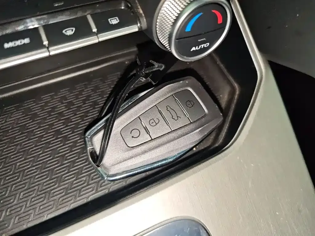 Geely Binyue 2024 из CN, фото 9