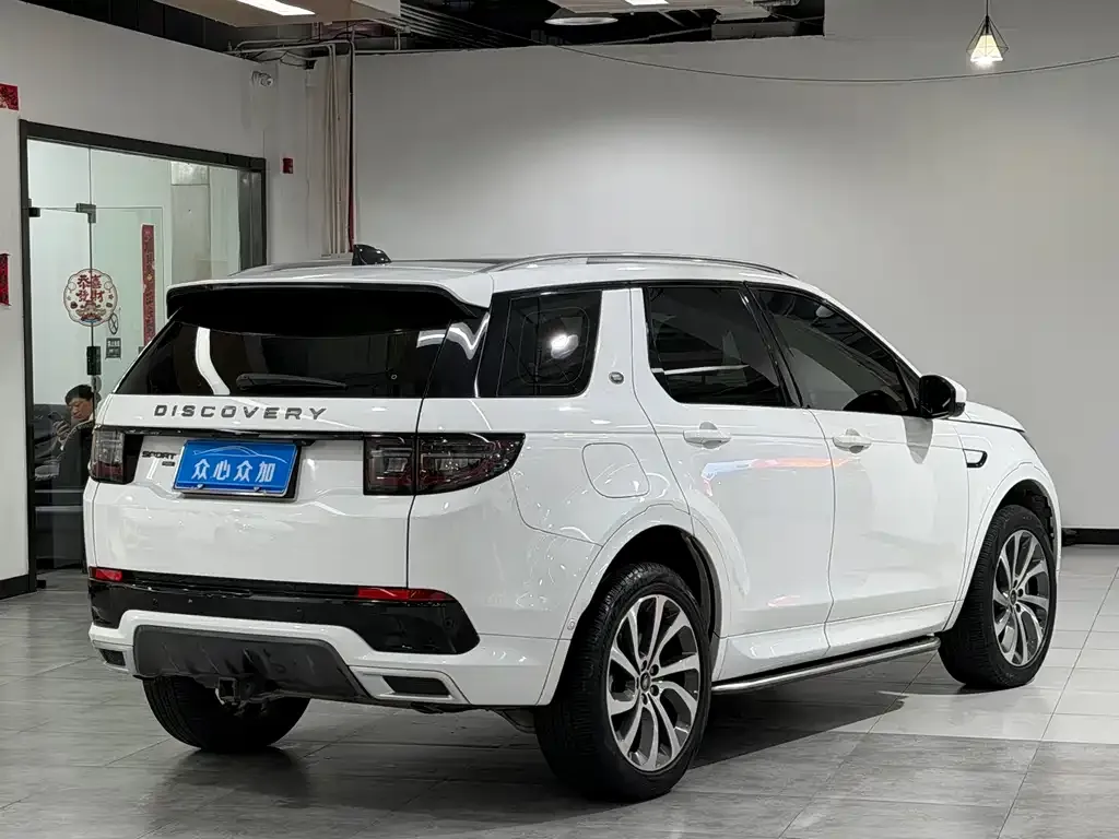 Land Rover Discovery Sport — фото 3