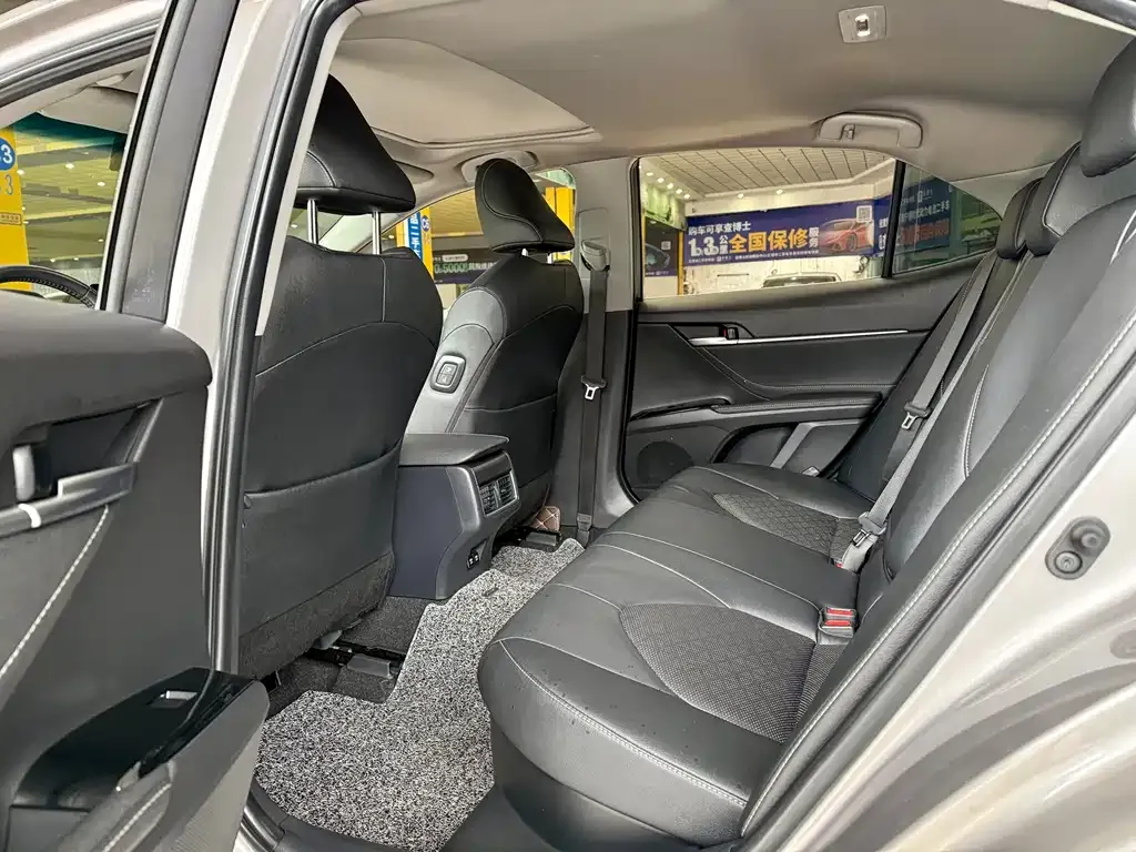 Toyota Camry 2022 из CN, фото 10