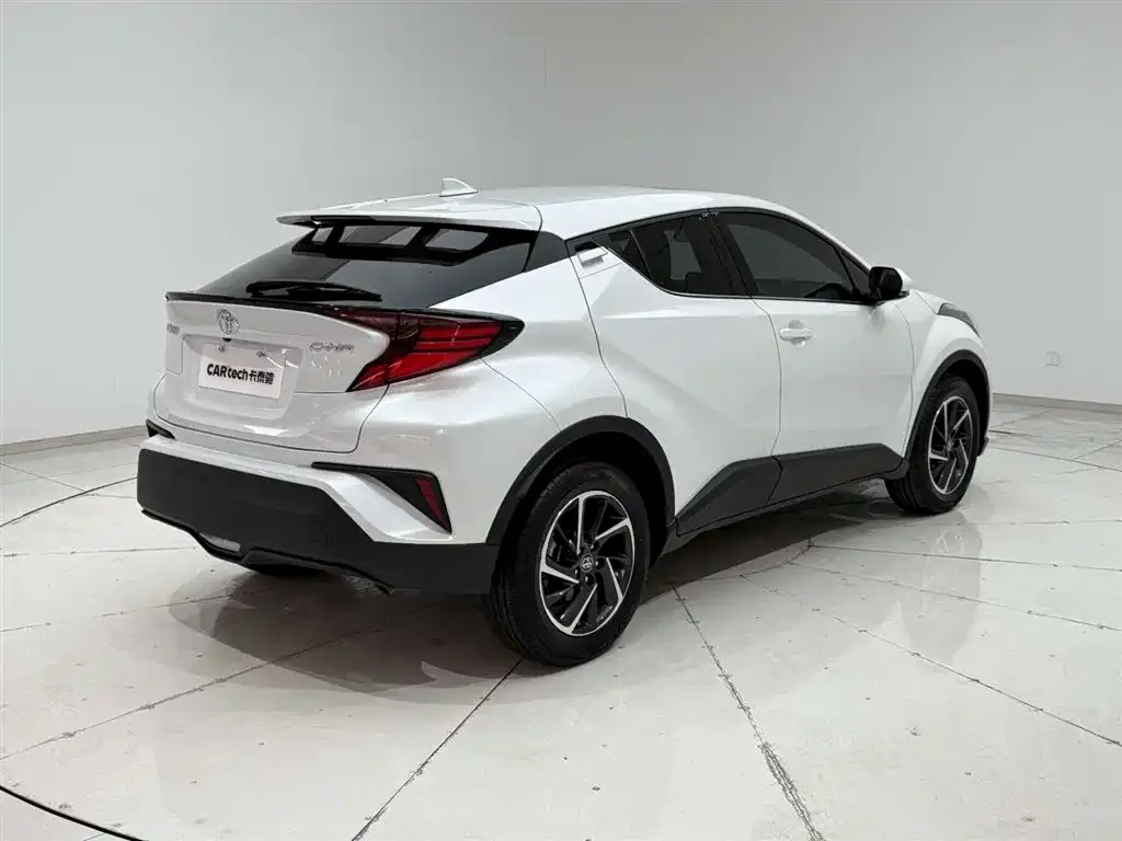 Toyota C-HR 2021 из CN, фото 2