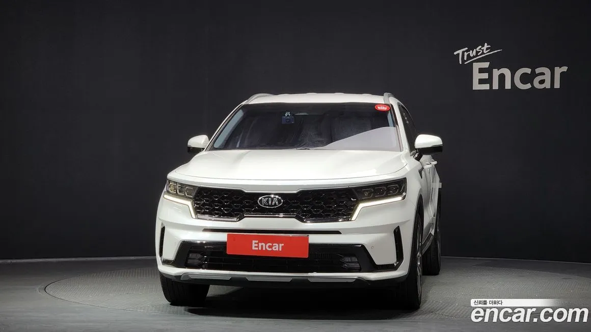 Kia Sorento — фото 7