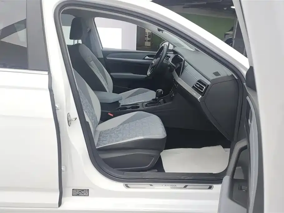 Volkswagen Lavida 2022 из CN, фото 4
