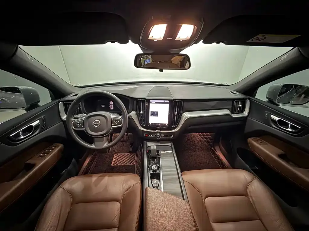 Volvo XC60 2022 из CN, фото 7