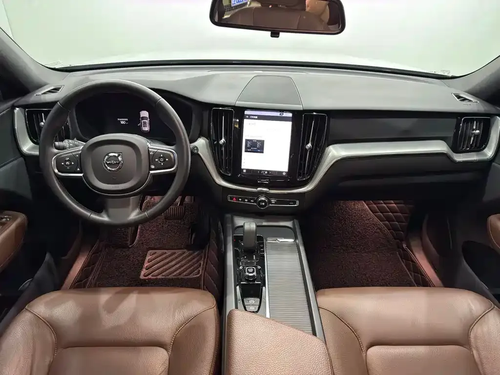 Volvo XC60 2022 из CN, фото 10