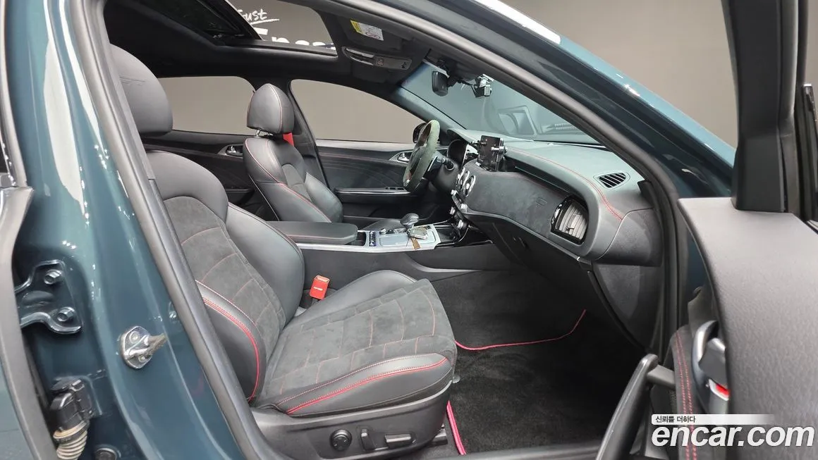 Kia Stinger 2023 из KR, фото 10