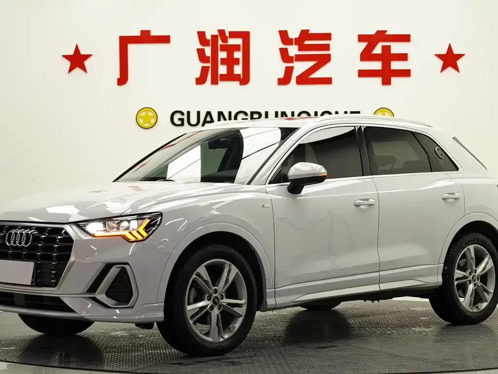 Audi Q3 2021 из CN, фото 1