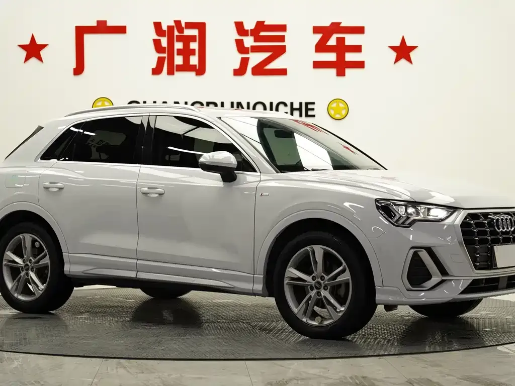 Audi Q3 2021 из CN, фото 10