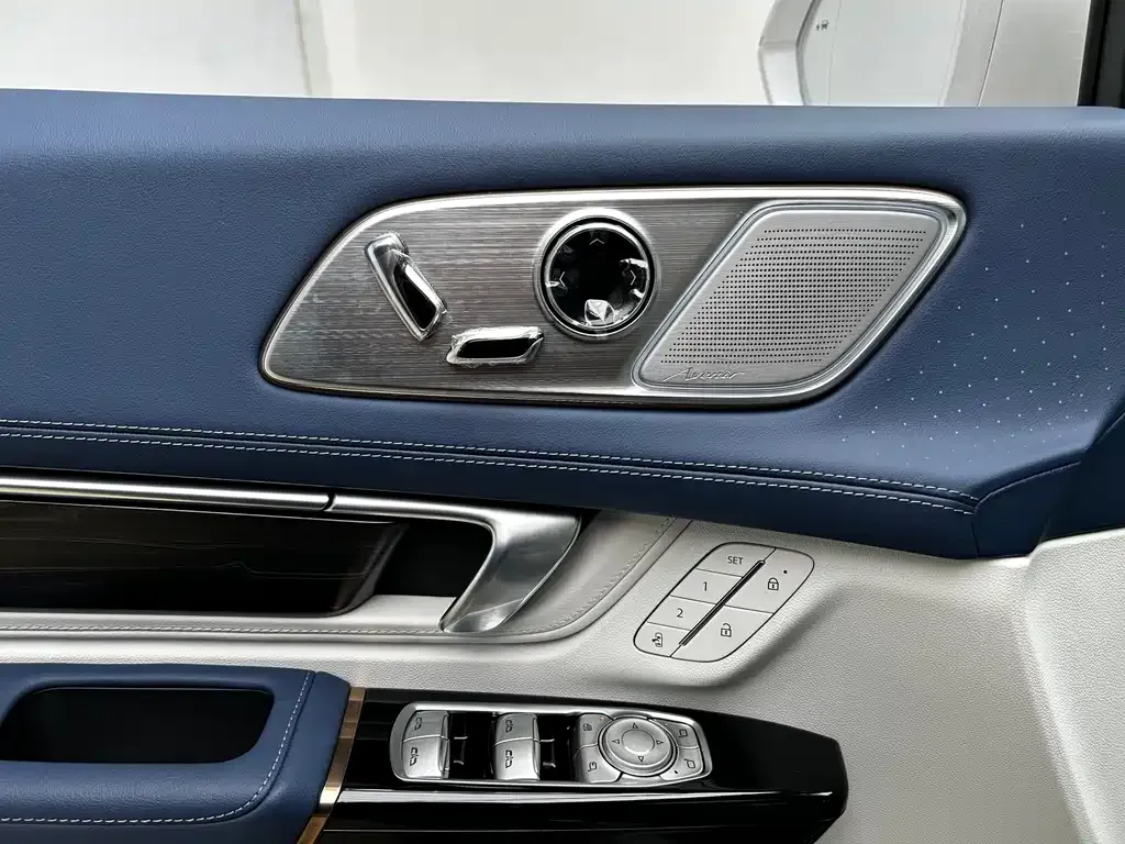 Buick Century 2024 из CN, фото 9