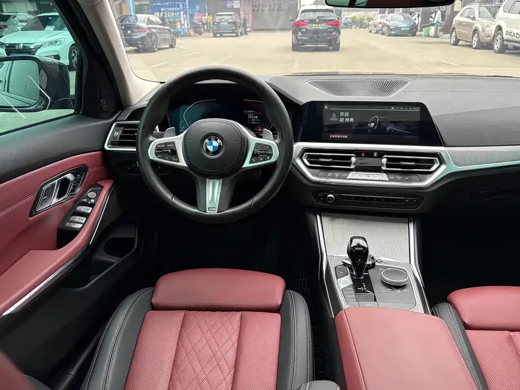 BMW 3 Series 2022 из CN, фото 6