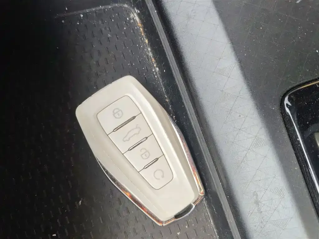 Geely Xingrui 2021 из CN, фото 2
