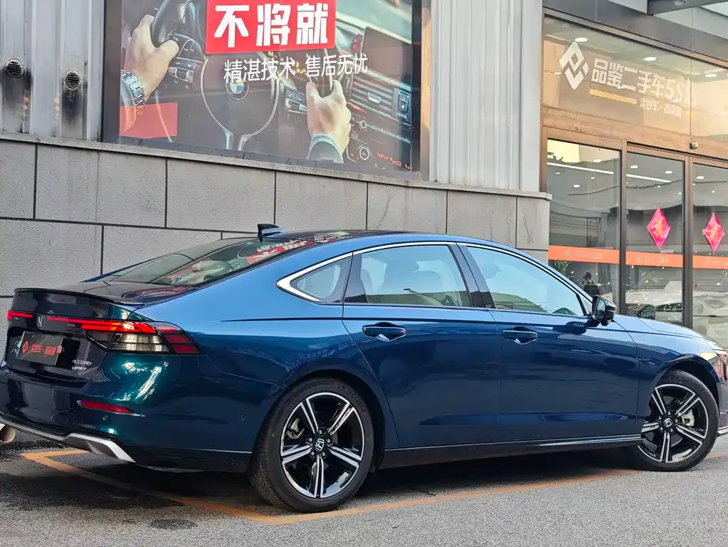 Honda Accord New Energy 2023 из CN, фото 4
