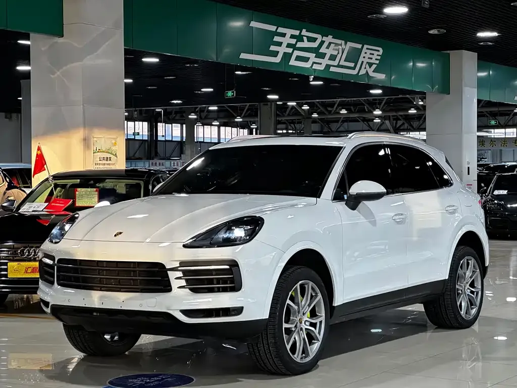 Porsche Cayenne Hybrid 2023 из CN, фото 1