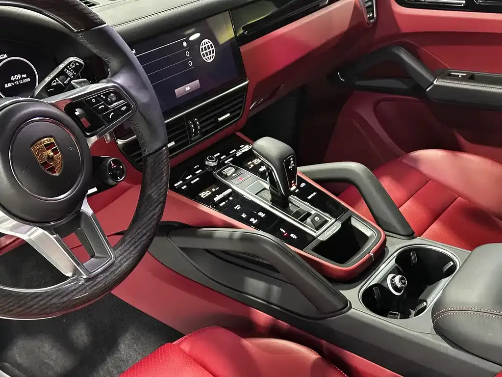 Porsche Cayenne Hybrid 2023 из CN, фото 4