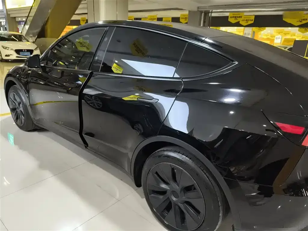 Tesla Model Y 2024 из CN, фото 2