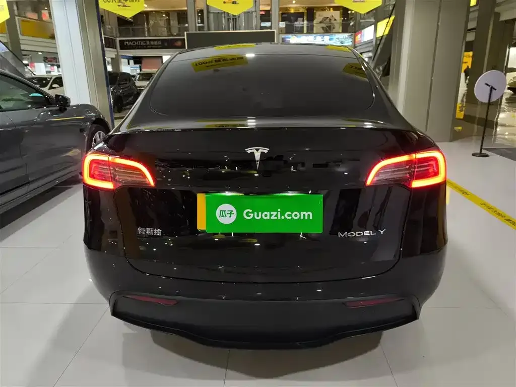 Tesla Model Y 2024 из CN, фото 7